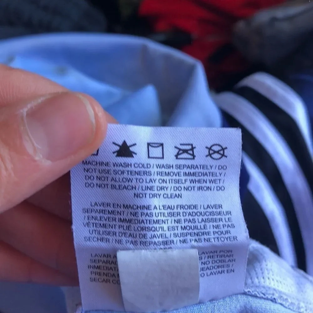 NIKE woman’s soccer jersey with two stars on it. Its a girls size large - Picture 7 of 8